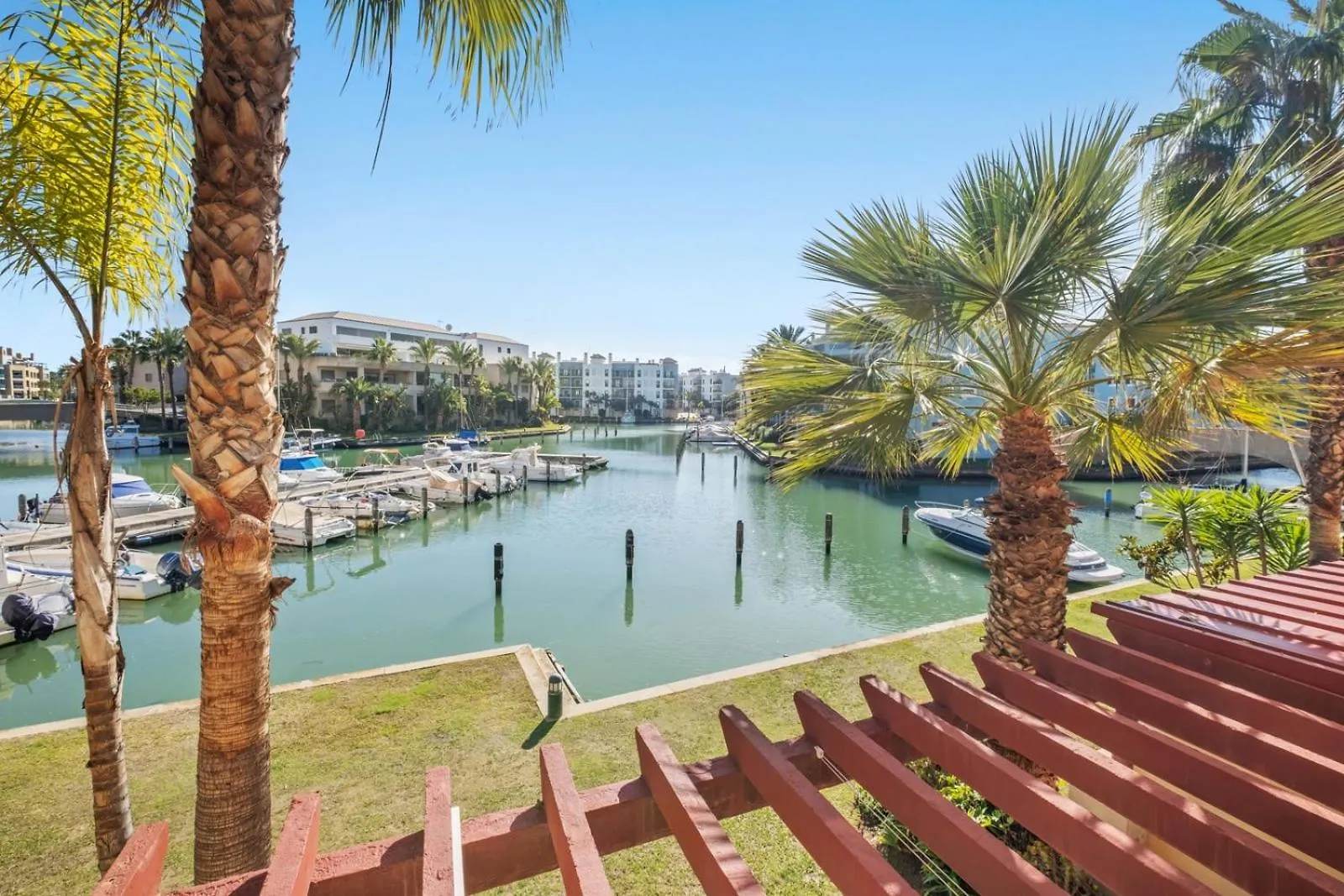 Palm Serenity - Sotogrande Apartment